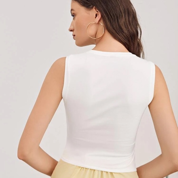 Asymmetrical hem tank - Picture 4 of 4